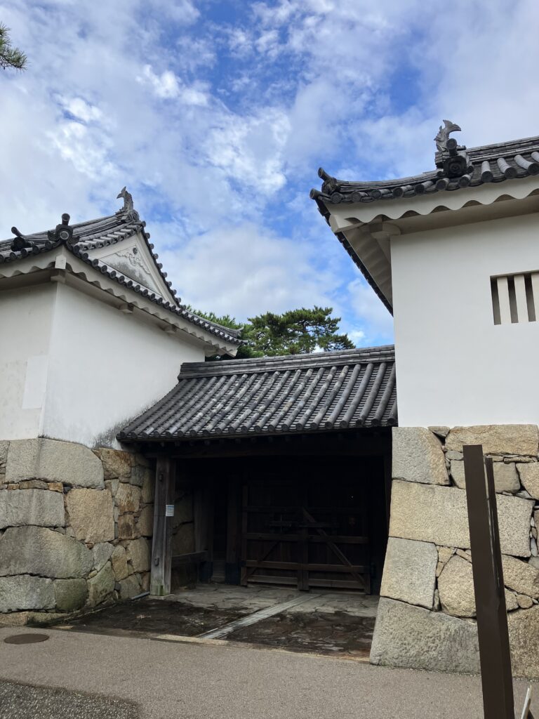 高松城跡の月見櫓、水手御門、渡櫓